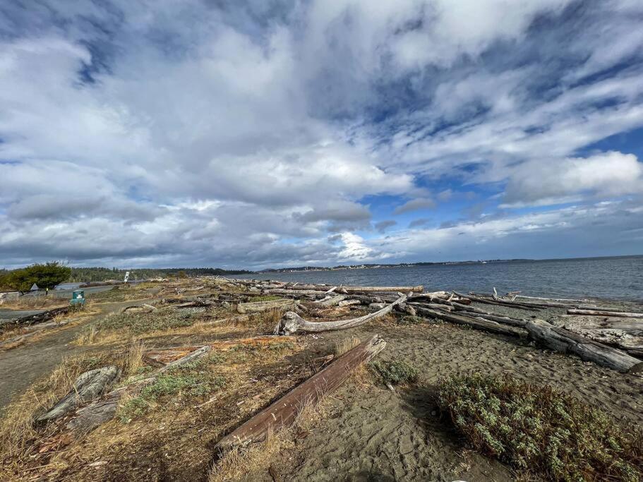 Sunrise Escape - Close To The Beach! Victoria Exterior foto